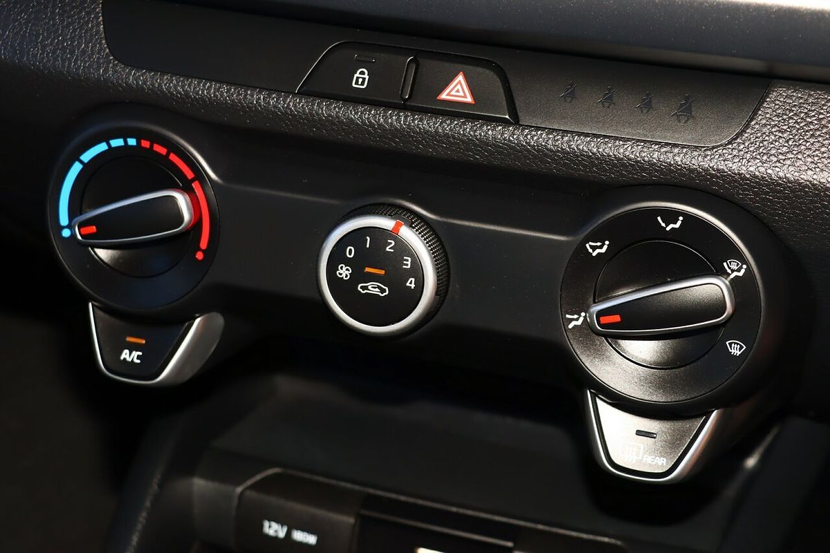 2021 Kia Rio S YB