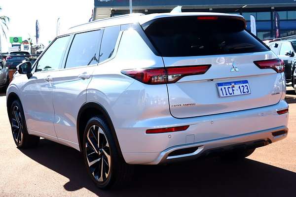 2024 Mitsubishi Outlander Exceed ZM