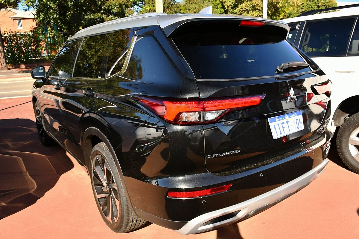 2024 Mitsubishi Outlander Exceed Tourer ZM