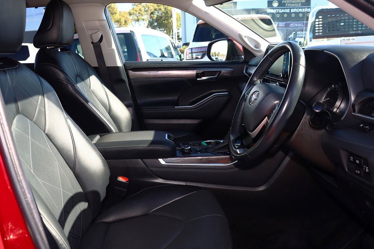2022 Toyota Kluger Grande GSU75R