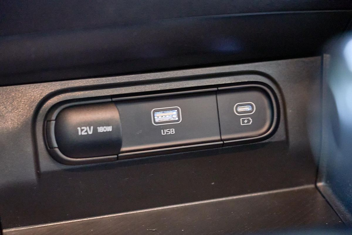 2022 Kia Sportage S NQ5