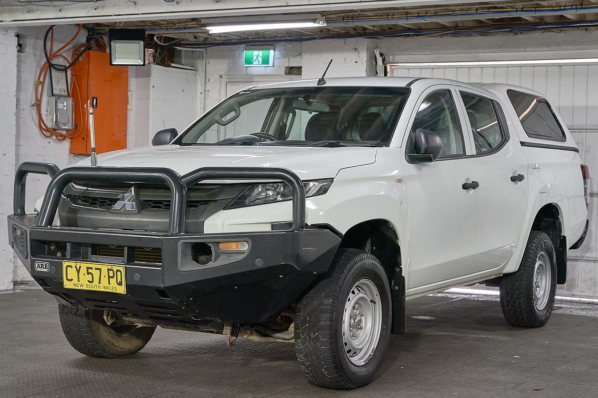 2020 Mitsubishi Triton GLX MR 4X4