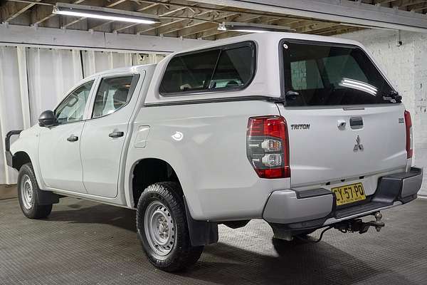 2020 Mitsubishi Triton GLX MR 4X4