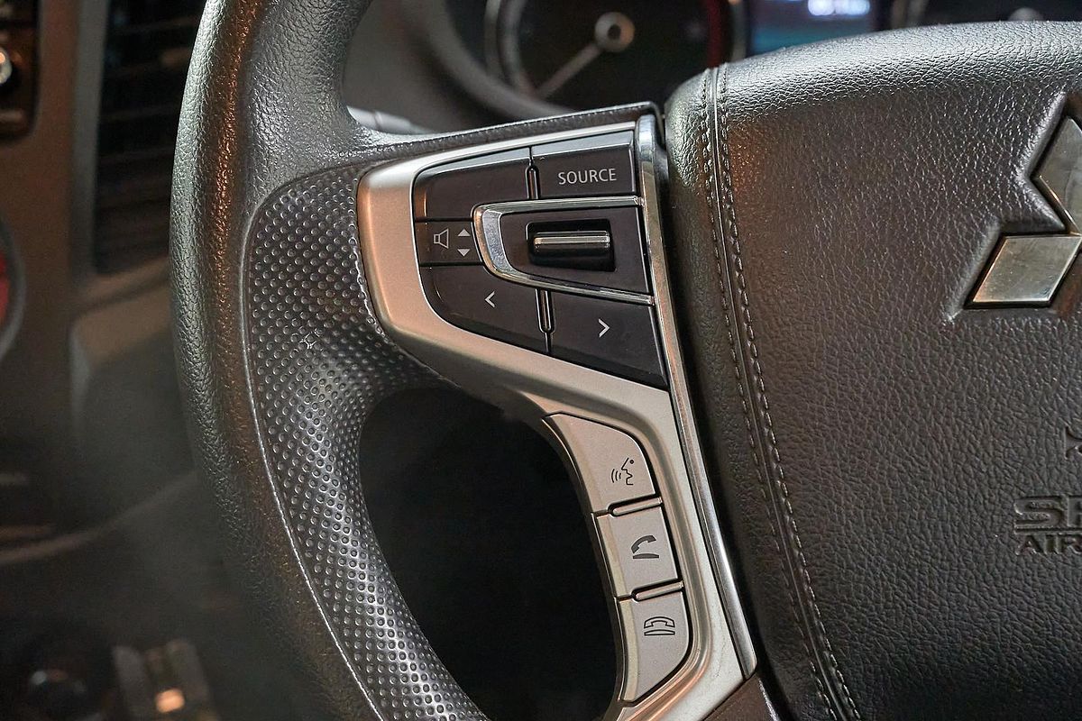 2020 Mitsubishi Triton GLX MR 4X4