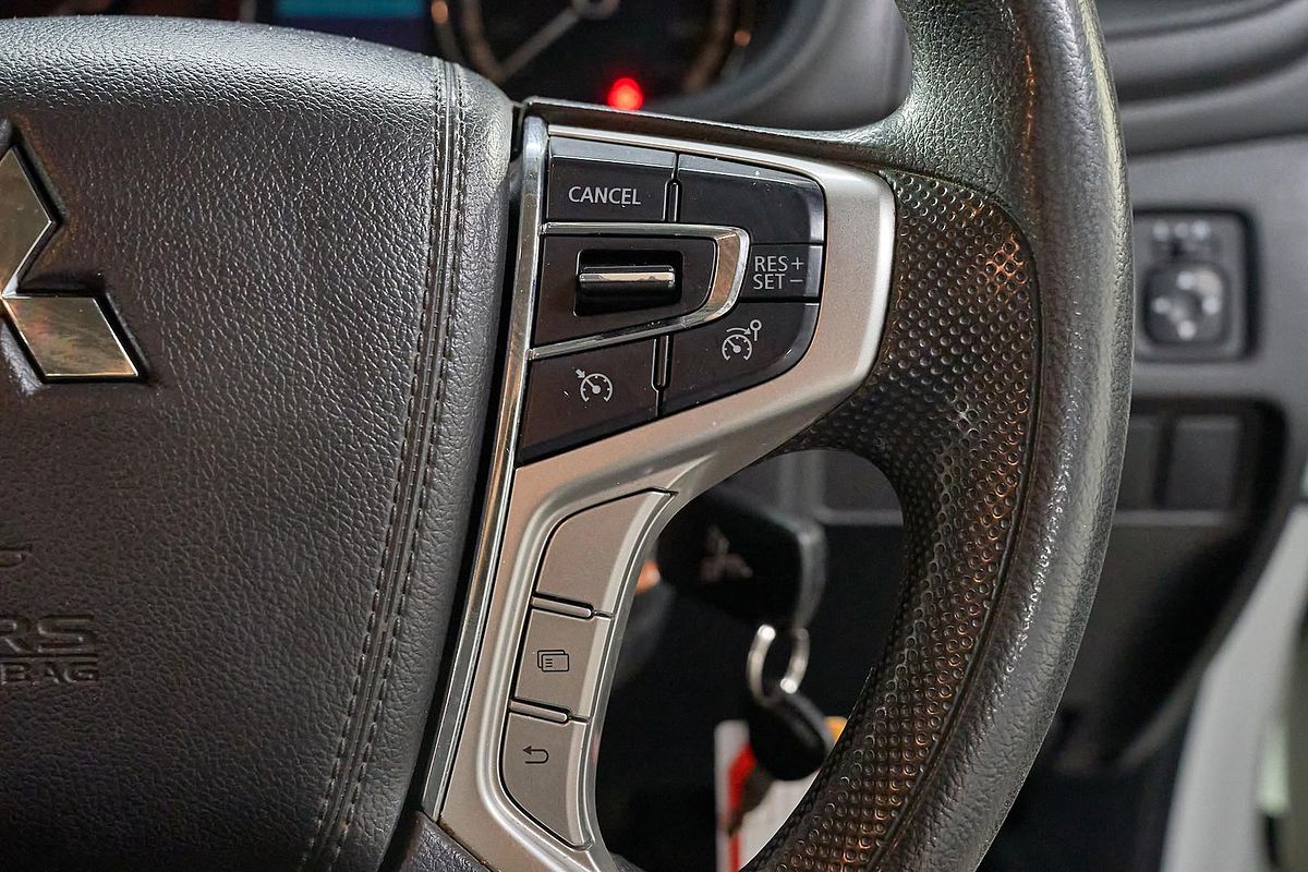 2020 Mitsubishi Triton GLX MR 4X4