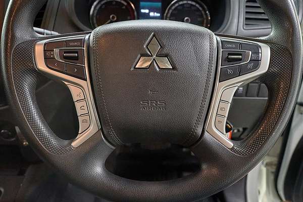 2020 Mitsubishi Triton GLX MR 4X4
