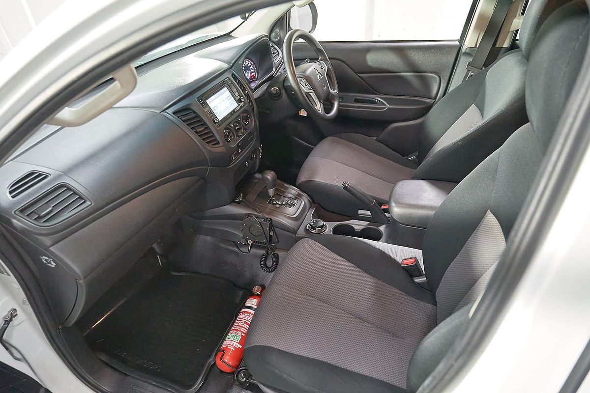 2020 Mitsubishi Triton GLX MR 4X4