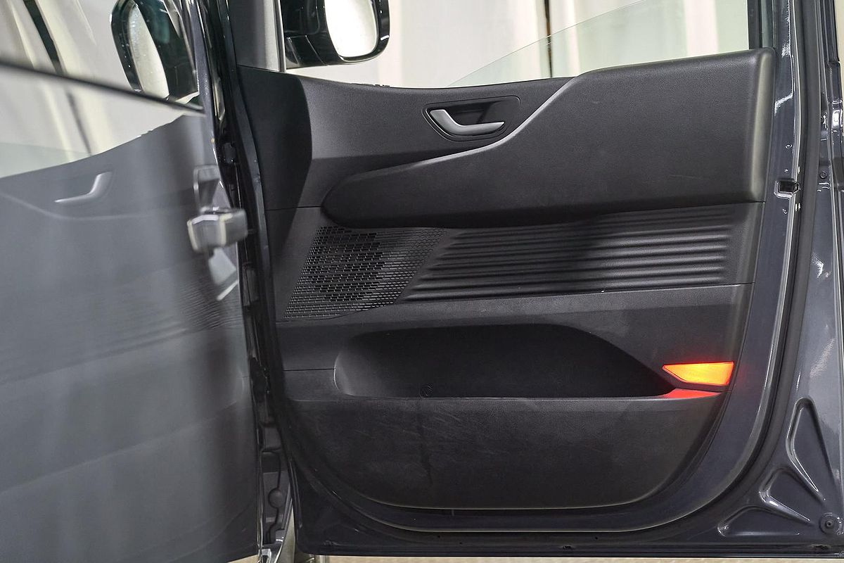 2021 Hyundai STARIA US4.V1