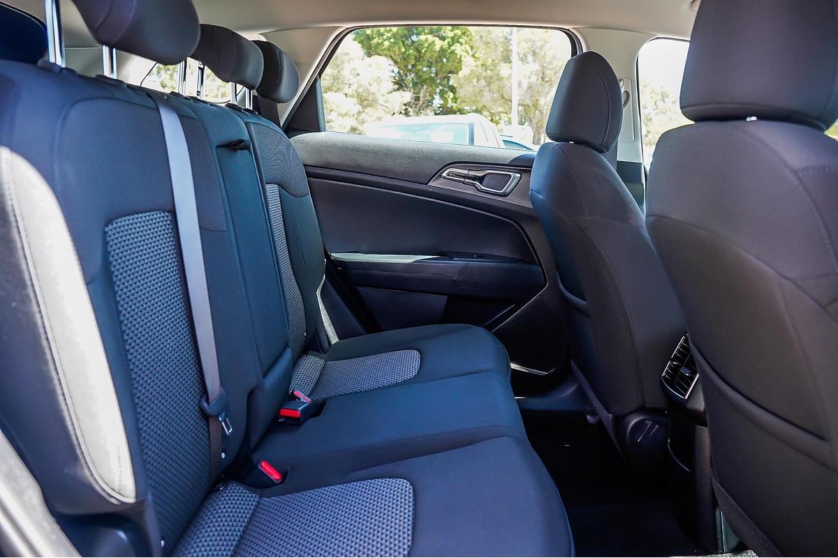 2024 Kia Sportage S NQ5