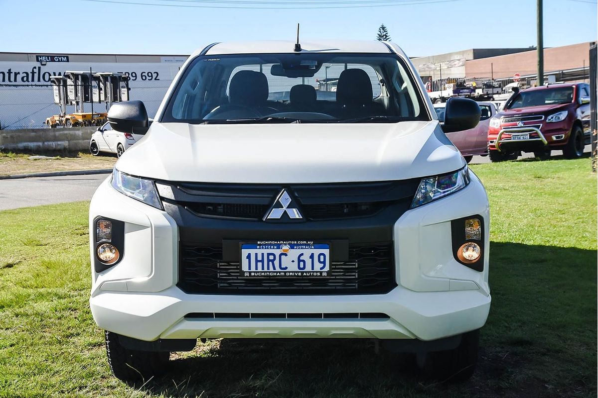 2022 Mitsubishi Triton GLX MR 4X4