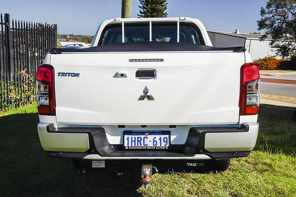 2022 Mitsubishi Triton GLX MR 4X4