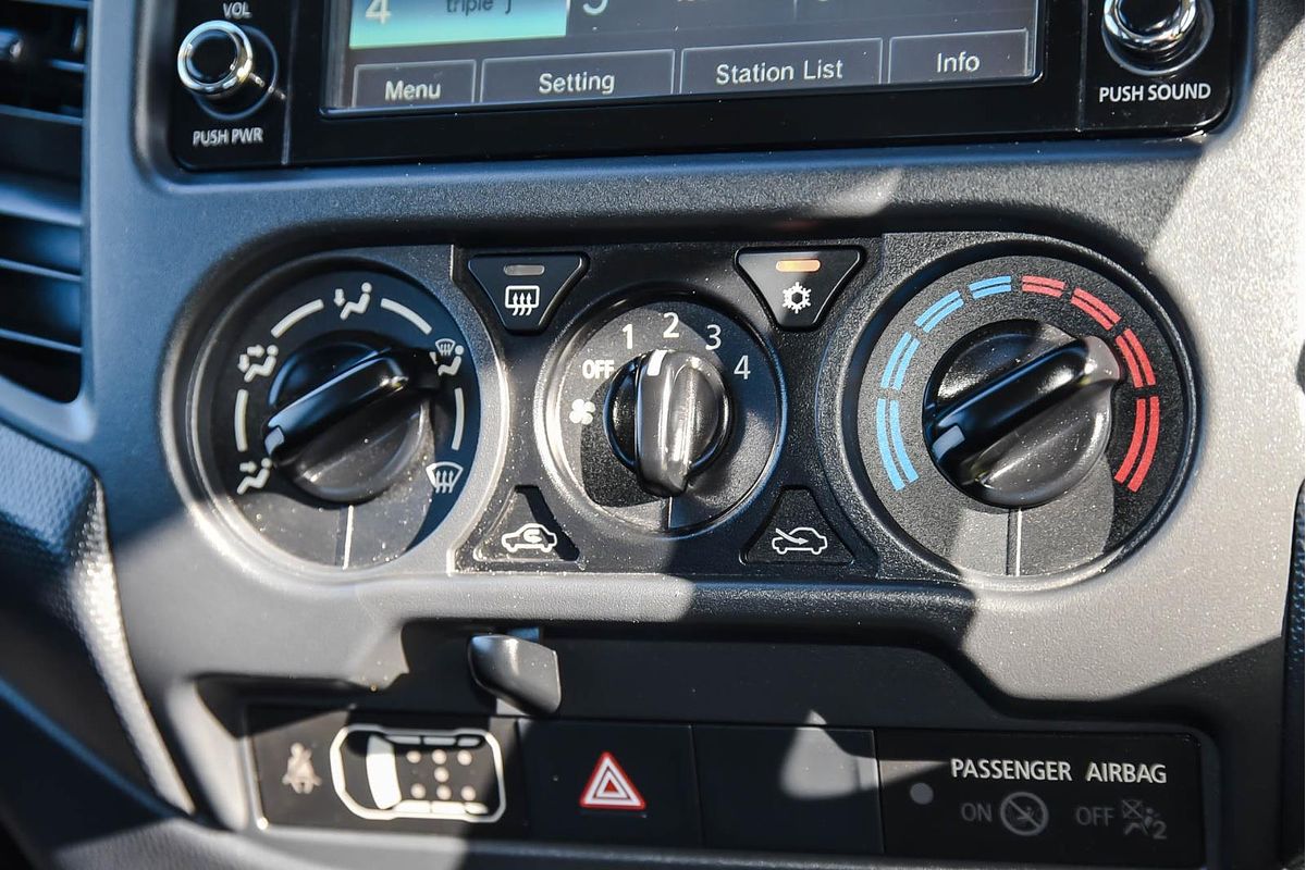 2022 Mitsubishi Triton GLX MR 4X4
