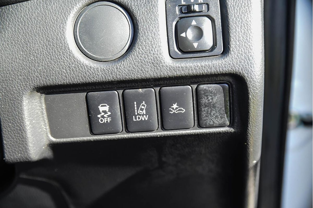 2022 Mitsubishi Triton GLX MR 4X4