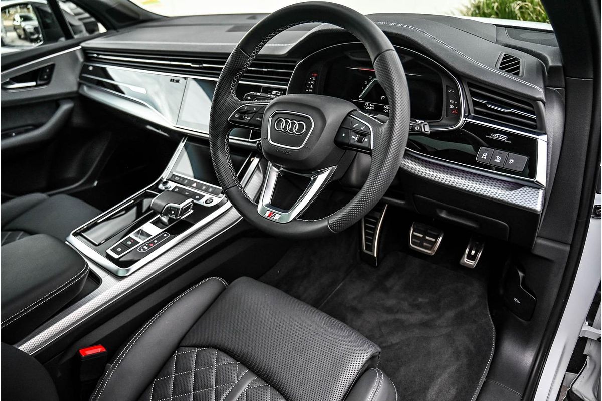 2024 Audi Q7 55 TFSI S line 4M