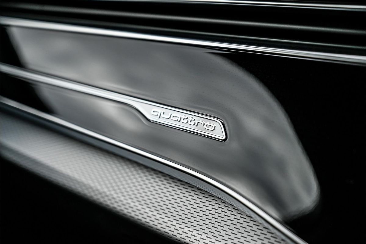 2024 Audi Q7 55 TFSI S line 4M