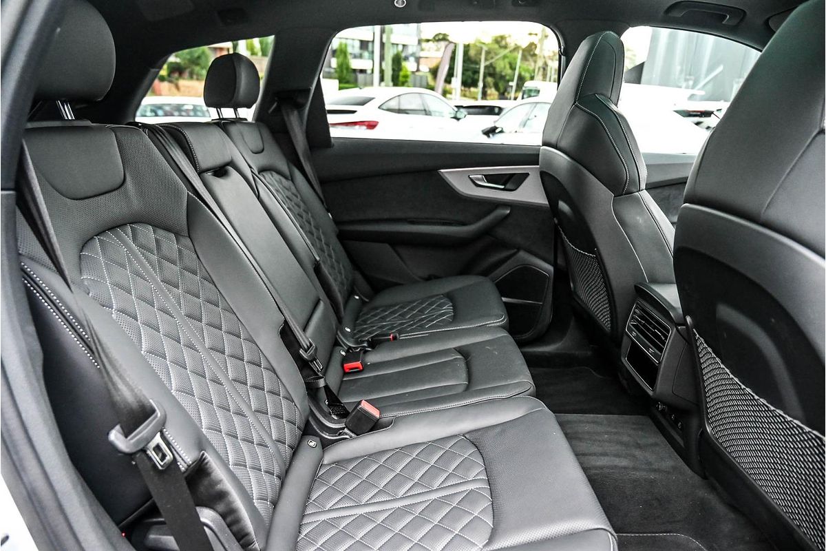 2024 Audi Q7 55 TFSI S line 4M
