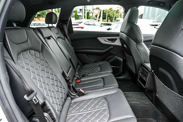 2024 Audi Q7 55 TFSI S line 4M