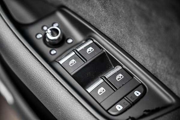 2024 Audi Q7 55 TFSI S line 4M
