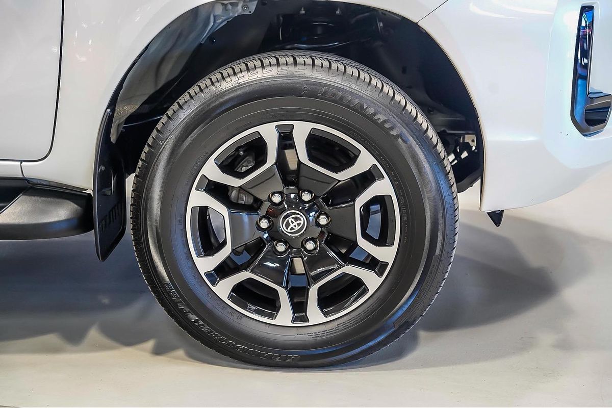 2023 Toyota Hilux SR5 GUN126R 4X4