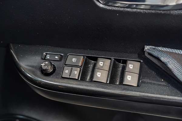 2023 Toyota Hilux SR5 GUN126R 4X4