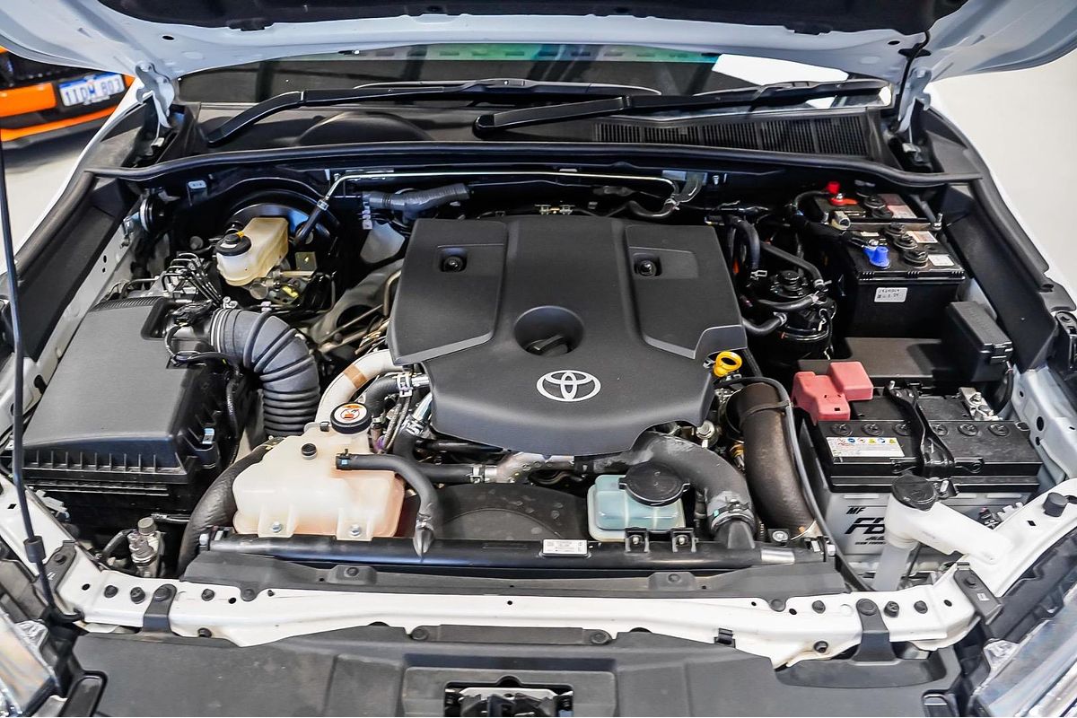 2023 Toyota Hilux SR5 GUN126R 4X4
