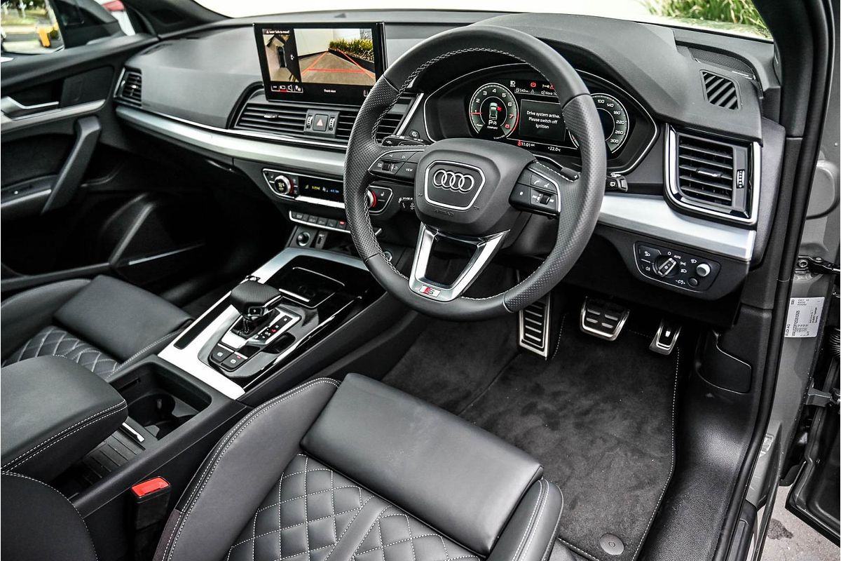 2024 Audi Q5 45 TFSI S Line FY