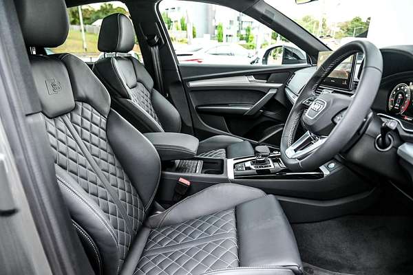 2024 Audi Q5 45 TFSI S Line FY