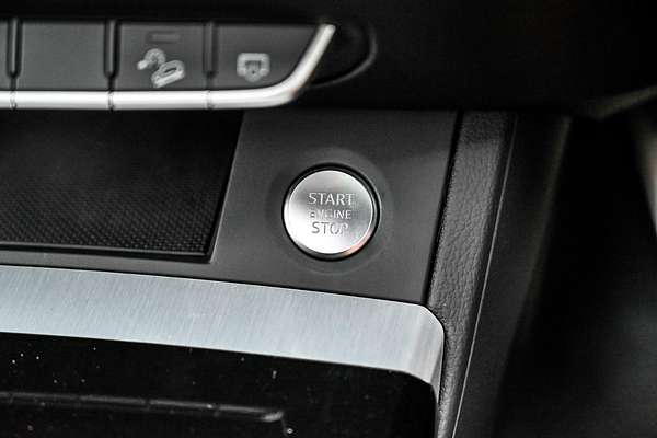 2024 Audi Q5 45 TFSI S Line FY