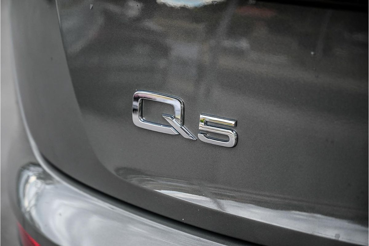 2024 Audi Q5 45 TFSI S Line FY