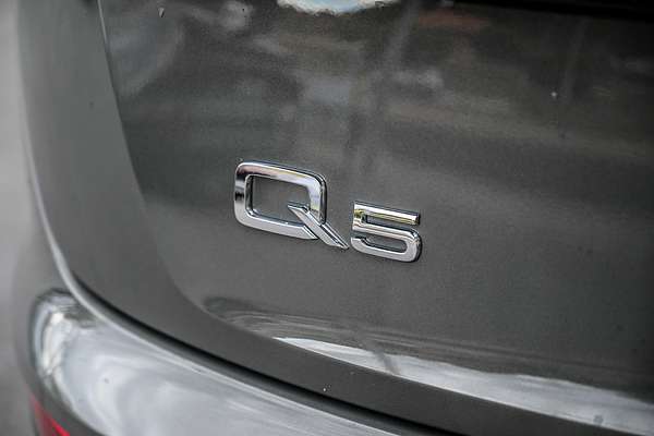 2024 Audi Q5 45 TFSI S Line FY