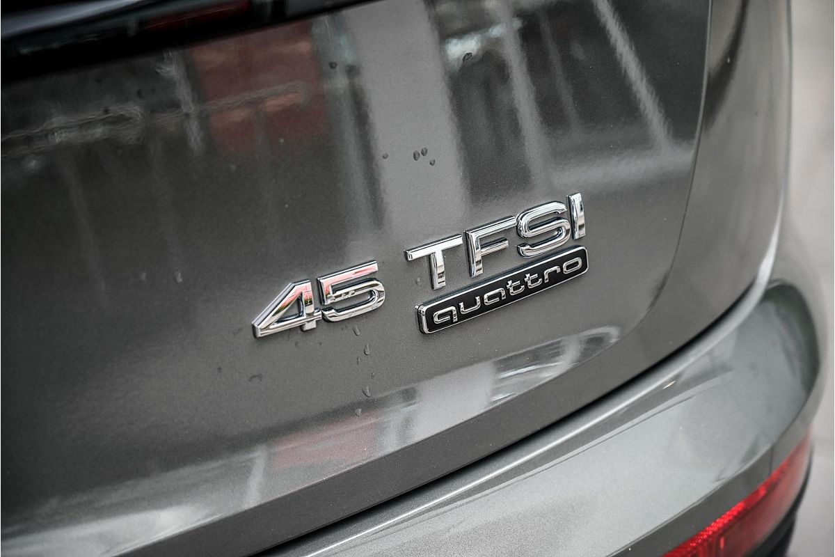 2024 Audi Q5 45 TFSI S Line FY