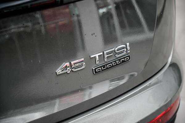 2024 Audi Q5 45 TFSI S Line FY