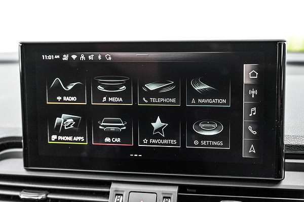 2024 Audi Q5 45 TFSI S Line FY