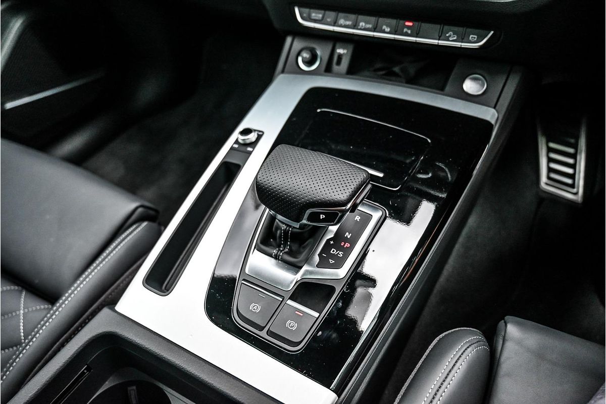 2024 Audi Q5 45 TFSI S Line FY