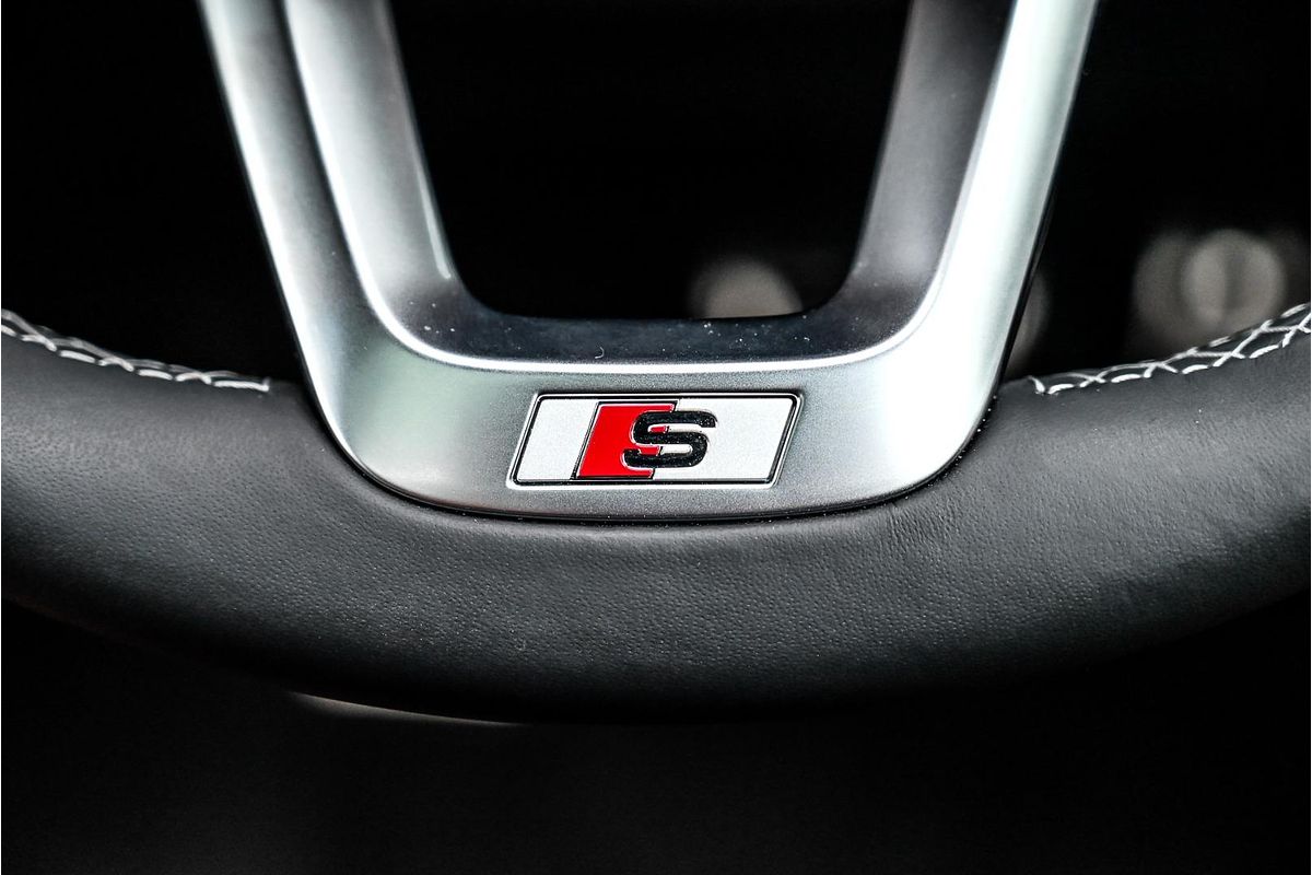 2024 Audi Q5 45 TFSI S Line FY
