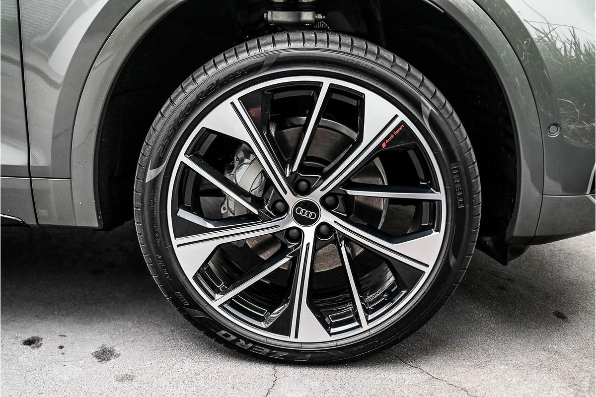 2024 Audi Q5 45 TFSI S Line FY