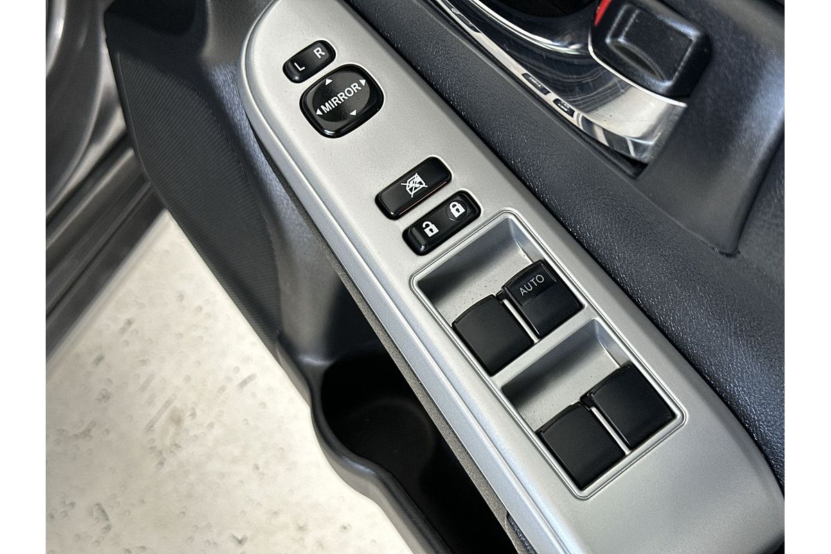 2015 Toyota Camry Hybrid H AVV50R