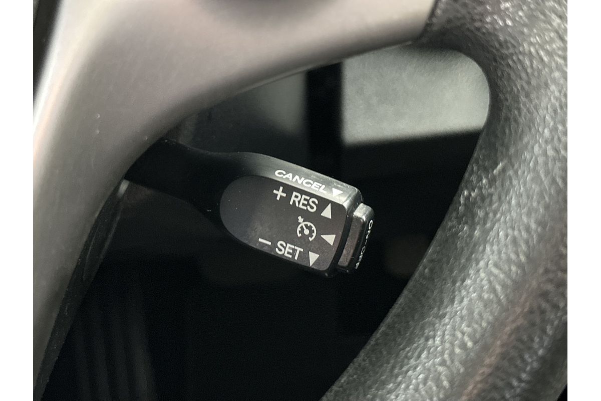 2015 Toyota Camry Hybrid H AVV50R