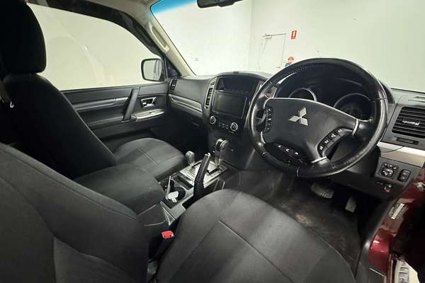 2016 Mitsubishi Pajero GLX NX