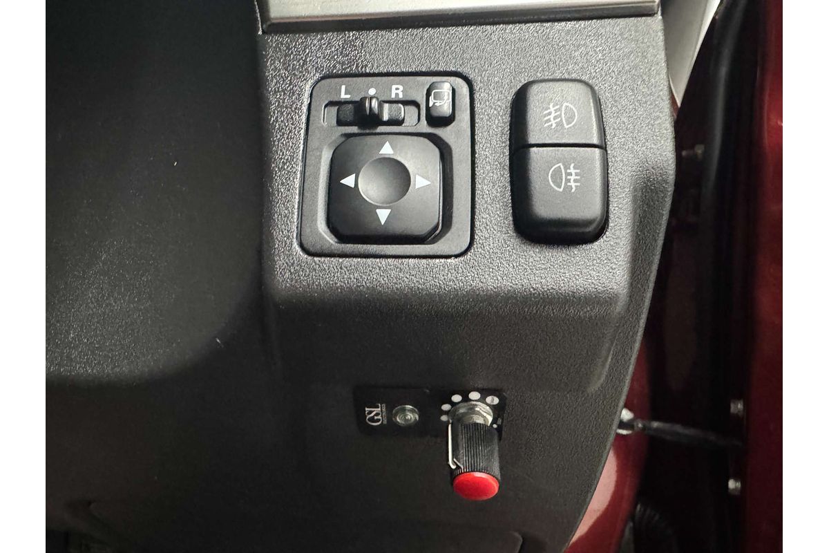 2016 Mitsubishi Pajero GLX NX