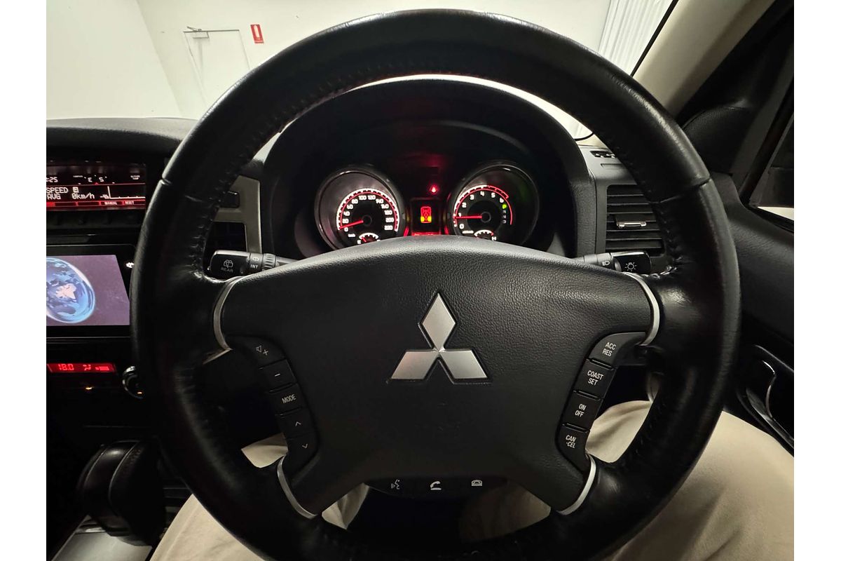 2016 Mitsubishi Pajero GLX NX