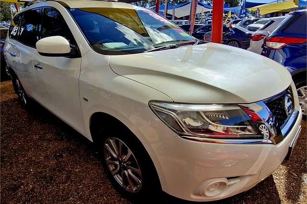 2016 Nissan Pathfinder ST R52