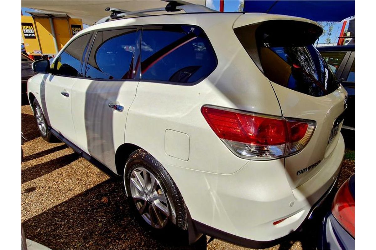 2016 Nissan Pathfinder ST R52