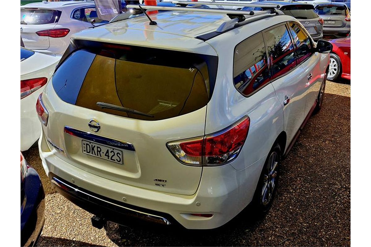 2016 Nissan Pathfinder ST R52