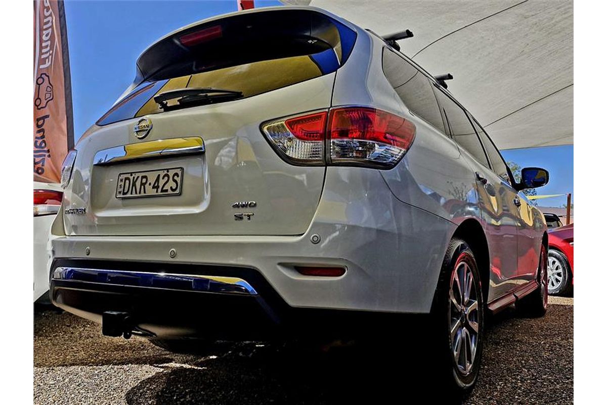 2016 Nissan Pathfinder ST R52