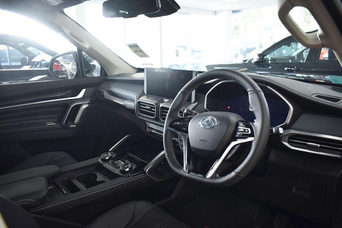 2025 LDV D90 Executive SV9A