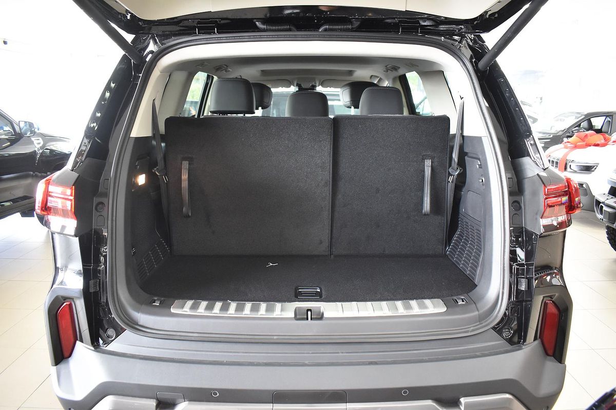 2025 LDV D90 Executive SV9A