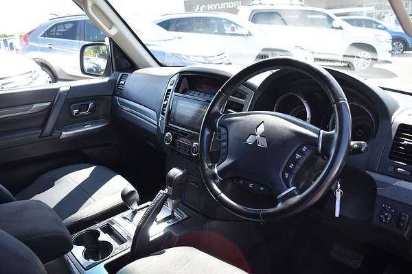 2019 Mitsubishi Pajero GLX NX