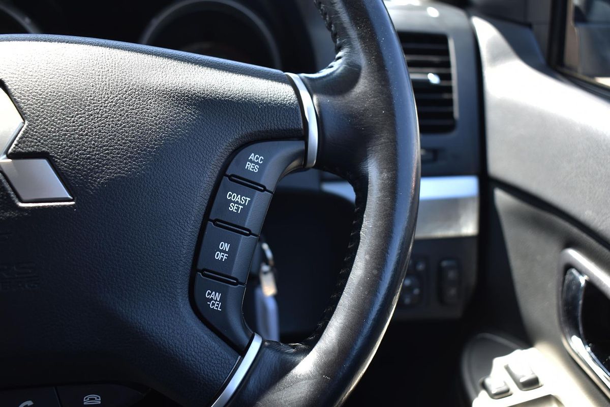 2019 Mitsubishi Pajero GLX NX
