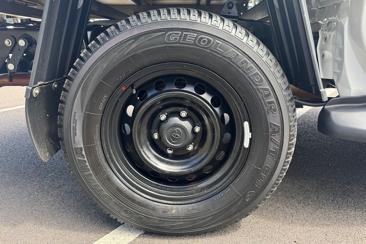 2021 Toyota Hilux SR GUN126R 4X4